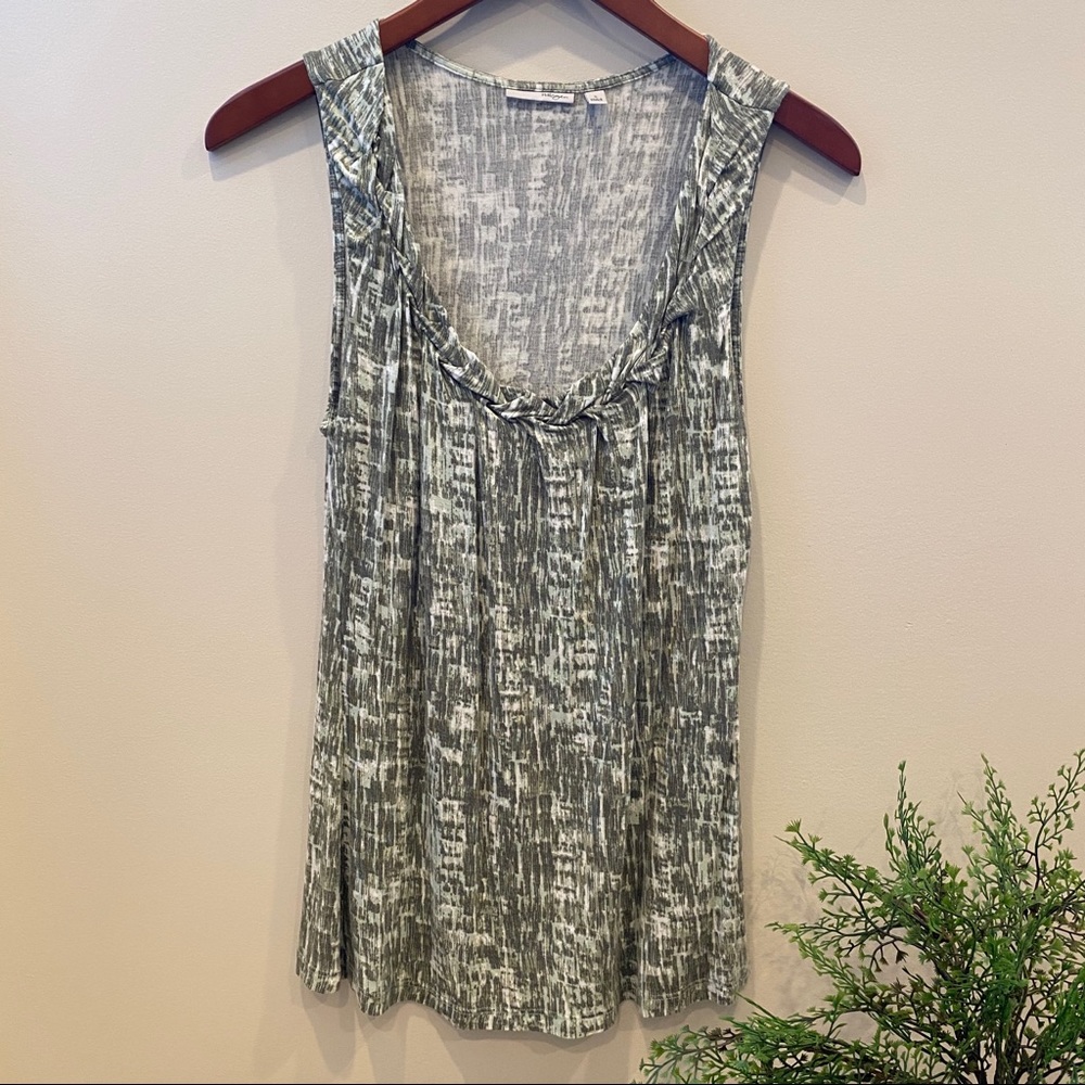 Halogen, sleeveless blouse, sz small.